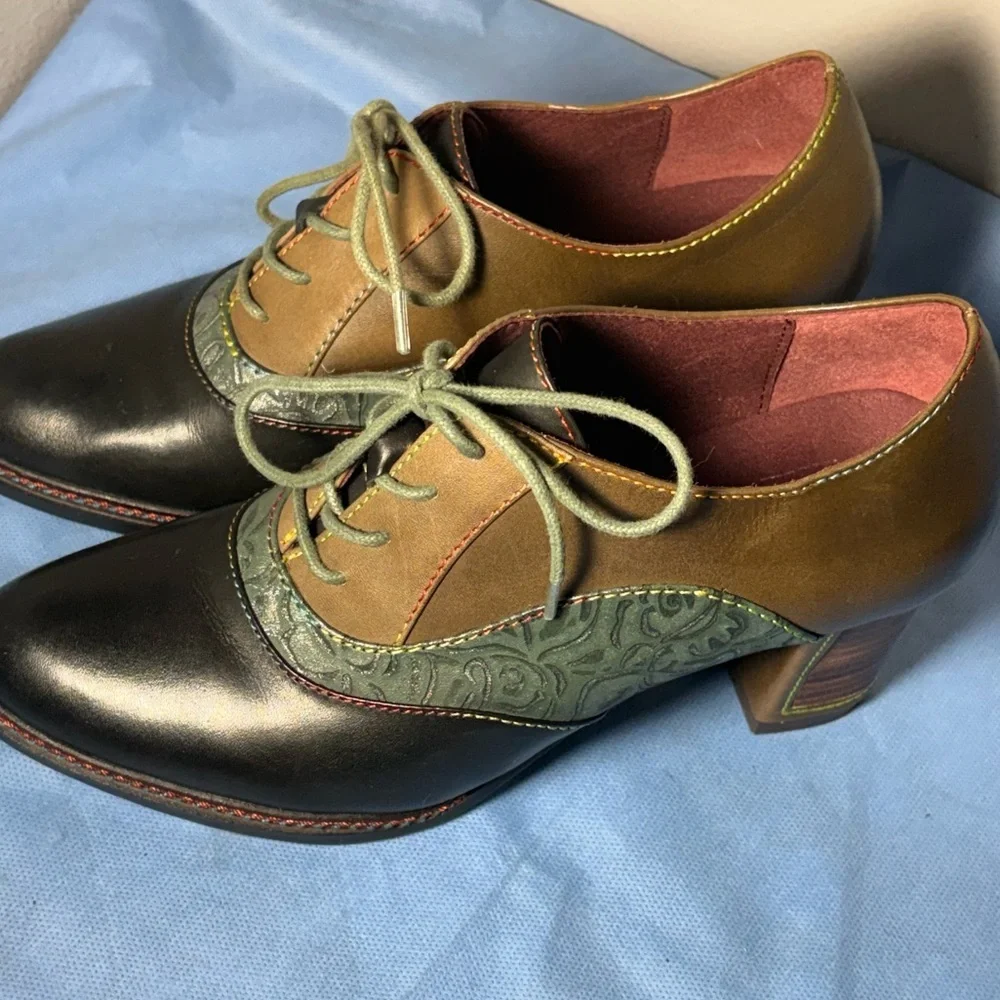 L’Artiste Lavada Bootie by spring step heeled Oxford, hand painted leather - Picture 16 of 16